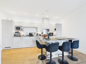 Kitchen- click for photo gallery